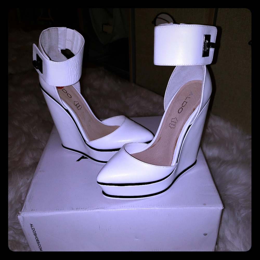 Beautiful white & black platform wedges